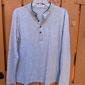 KUYIGO. Men’s Casual long sleeved gray shirt. Size M.